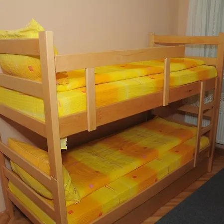 Smestaj - Sobe Marvel Hostel