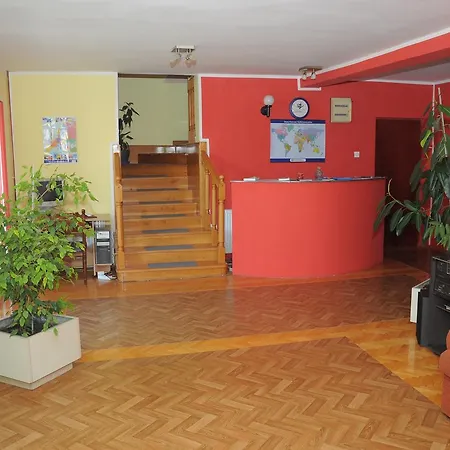 Smestaj - Sobe Marvel Hostel Ni
