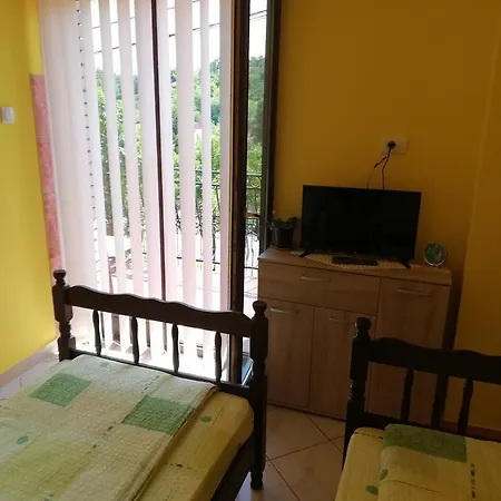 Hostel Smestaj - Sobe Marvel