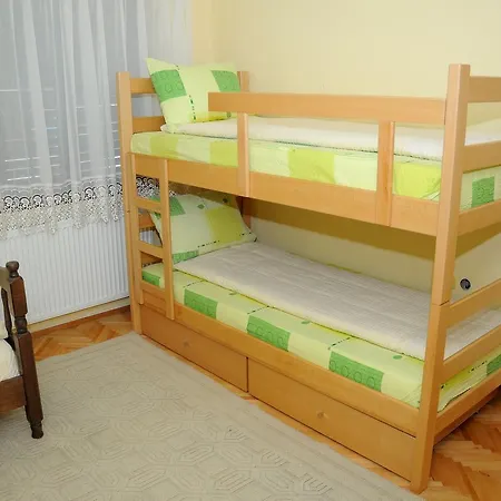 Hostel Smestaj - Sobe Marvel